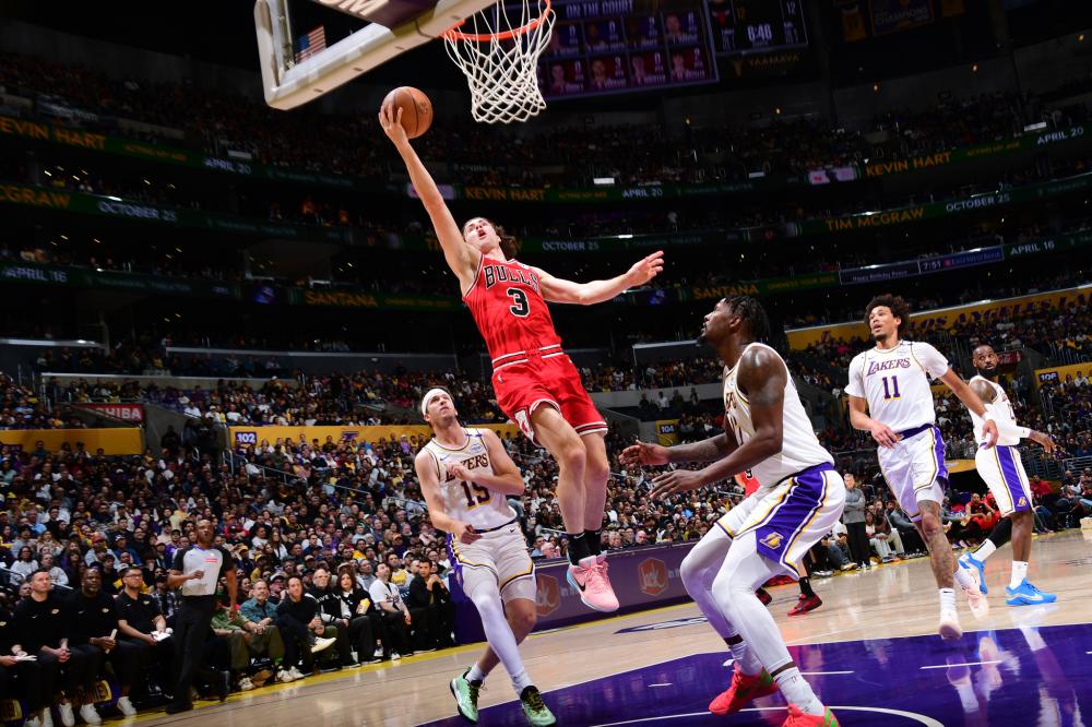 体朝气蓬勃 体朝气蓬勃